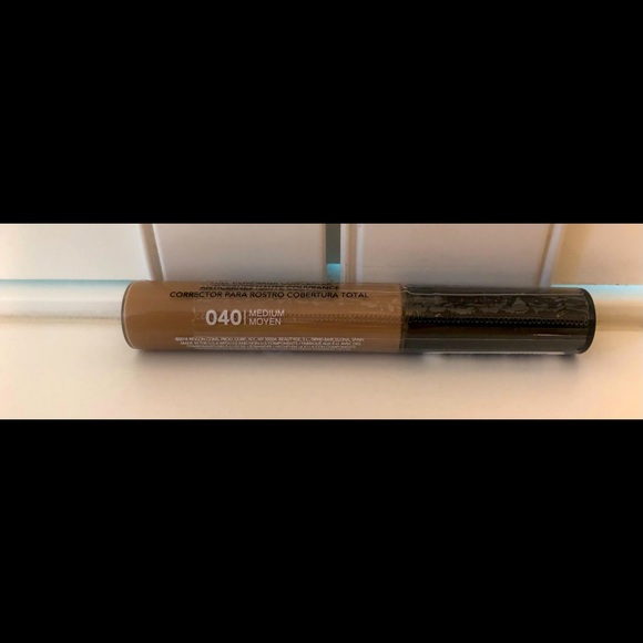 Revlon Colorstay Full Coverage Concealer Color: Medium Moyen~ NEW! - Picture 2 of 2